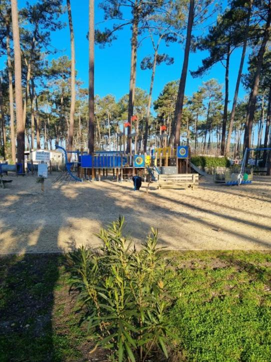 Mobil-Home Les Dunes De Contis サン・ジュリアン・アン・ボルヌ エクステリア 写真